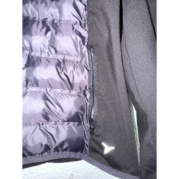 Old Navy Active Womens Lightweight Black Full-Zip Jacket With Quilted Front & Th - Picture 6 of 10